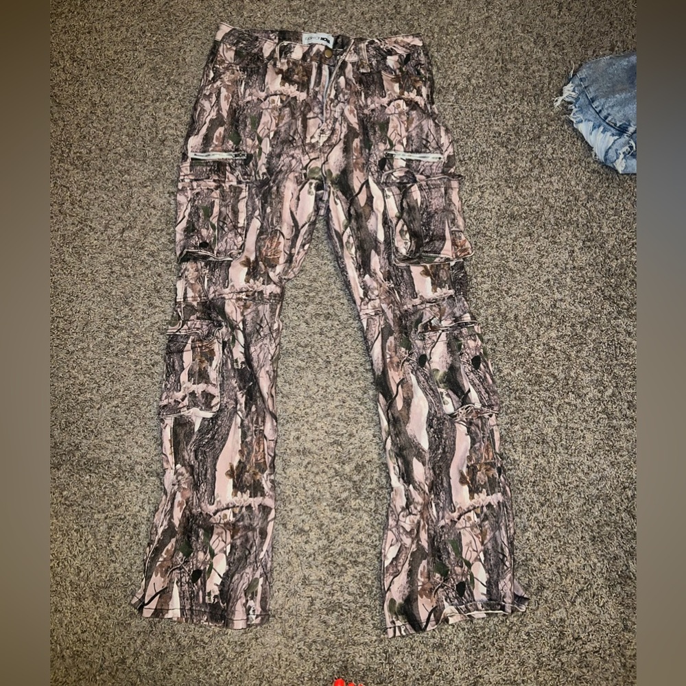 Stretchy camo pants fashion nova